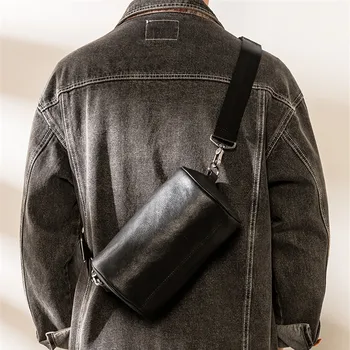 Една проста ежедневна луксозна мъжка черна чанта-цилиндър от естествена кожа, модерна чанта почивен ден, ежедневни мека чанта през рамо от естествена телешка кожа